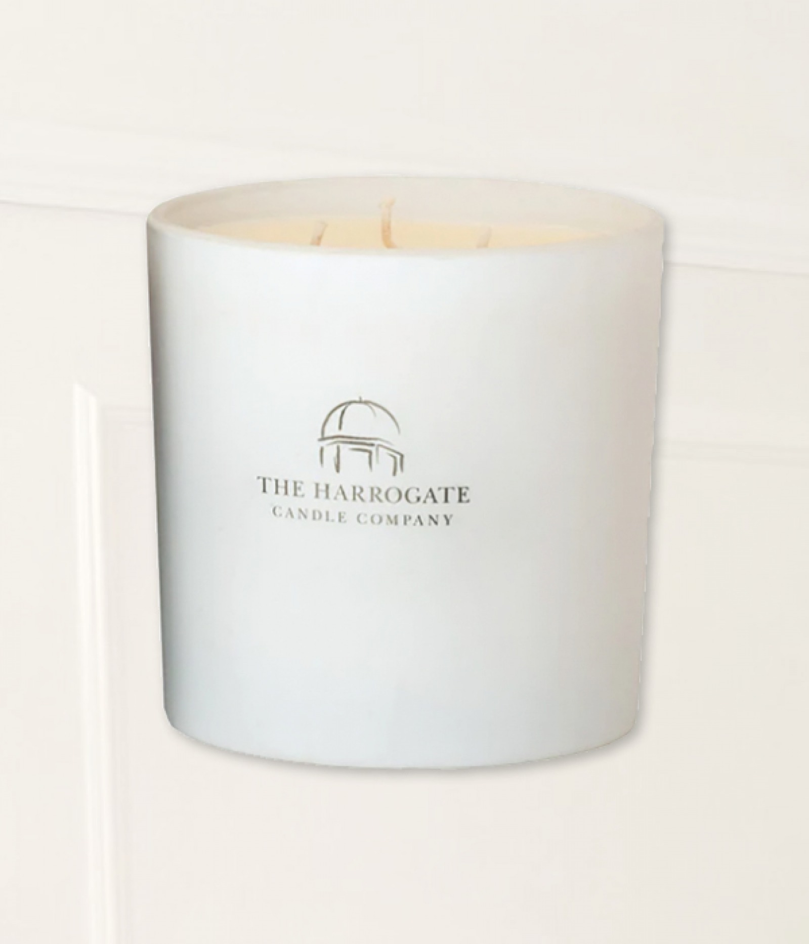 8 StressRelieving Scented Candles from Neom, Le Labo, ESPA and this